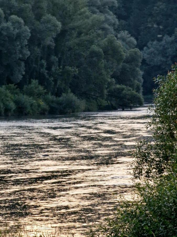 Апартаменти Przystanek Pod Skalkami Лєско Екстер'єр фото